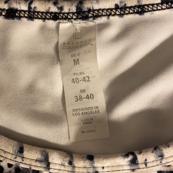 Balance Collection Tank top - Picture 2 of 3